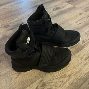The North Face Black Snow Boots Tennis Shoes